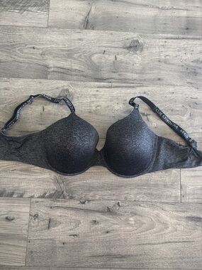 Victoria's Secret Heather Charcoal Gray Molded T-Shirt Bra